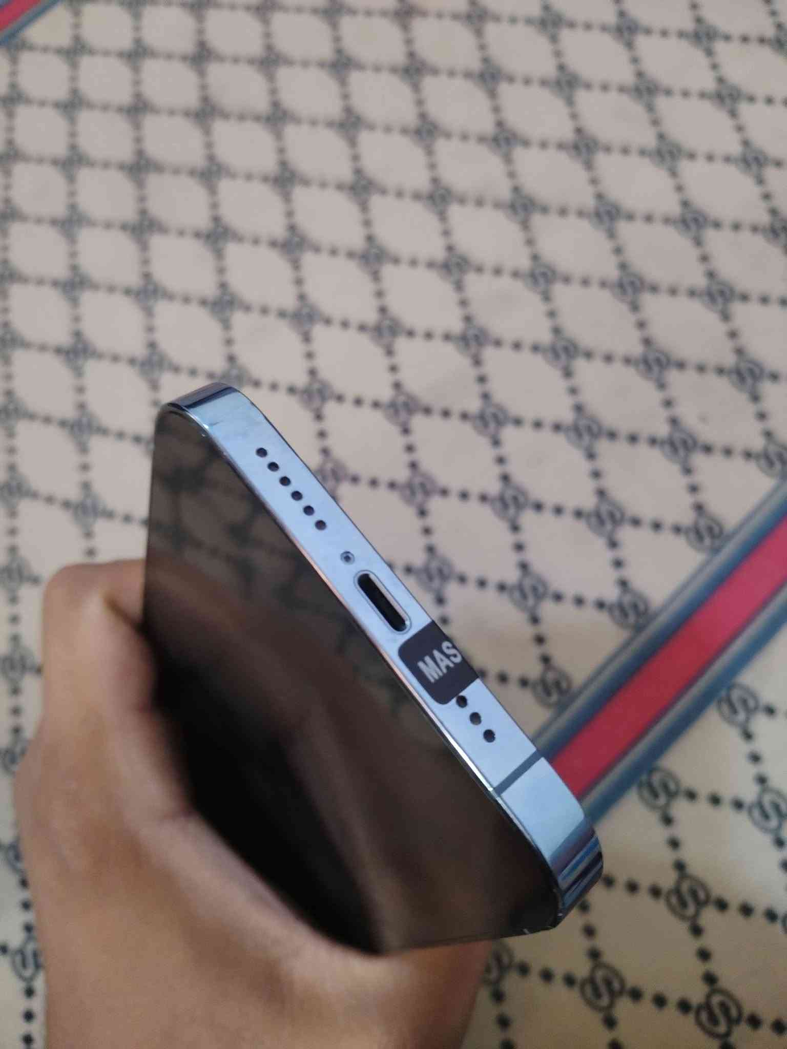 آيفون 13 برو ماكس • ٢٥٦ • بطارية ٩٥٪