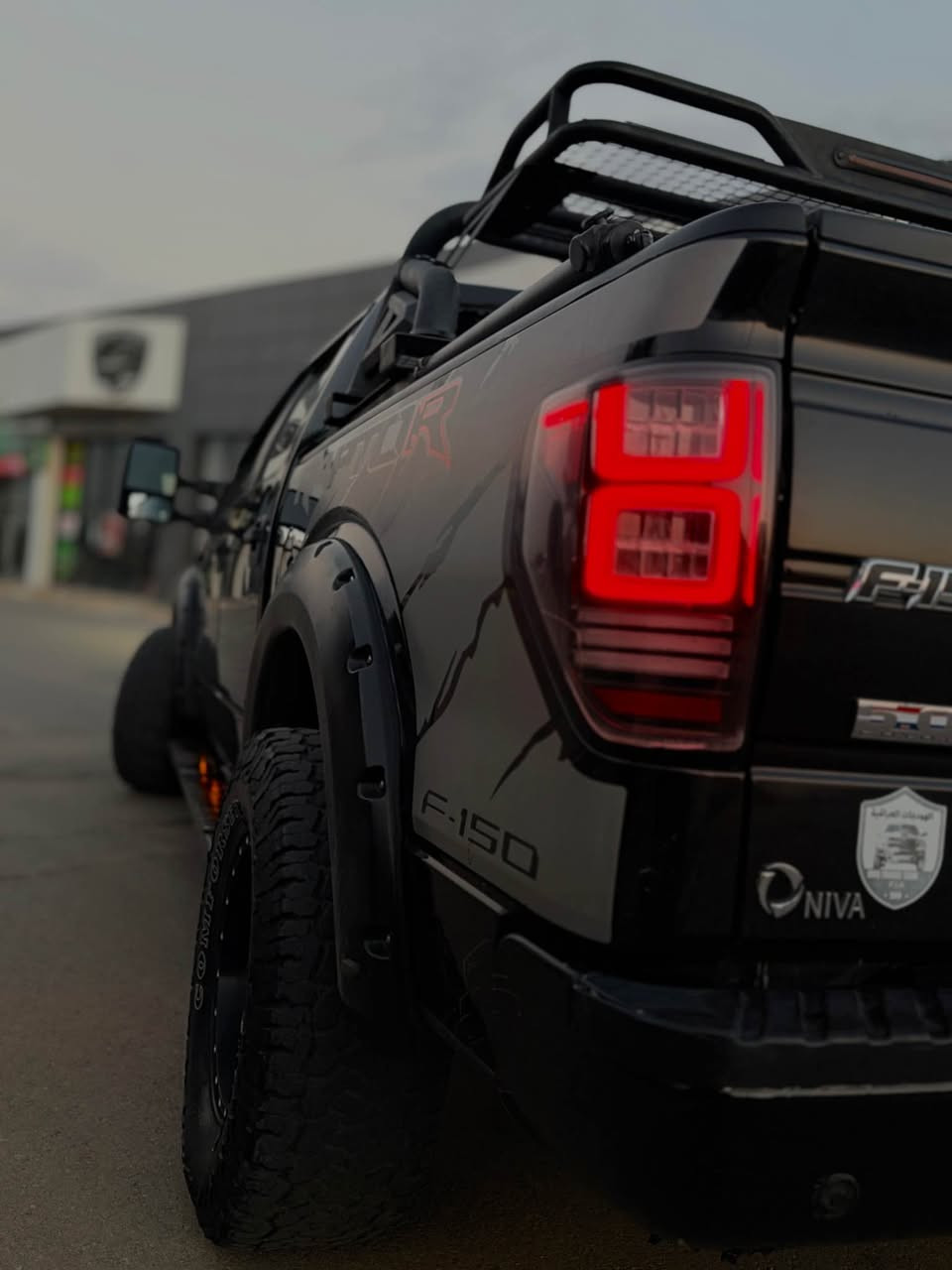 فۆرد (F-150) 
مۆدیل (2013)
بێ بۆیاخ سفری شەریکەی نیڤا
سوکان ڤۆلیۆم حەساس کامێرا شاشەی ئاپاد دەبڵ ئەکسل بێ مەسەرەف بێ وێنەیە
سیستمی سەیارەکە (غاز و بەنزینە )
سیستمی سەوتی صالۆنسای بۆ داندراوە 
کامل شکڵی گۆراوە بە راپتەر
(168$)
بۆ پەیوەندی کردن
کوردی (***********)
عربی (***********) السليمانية, العراق

