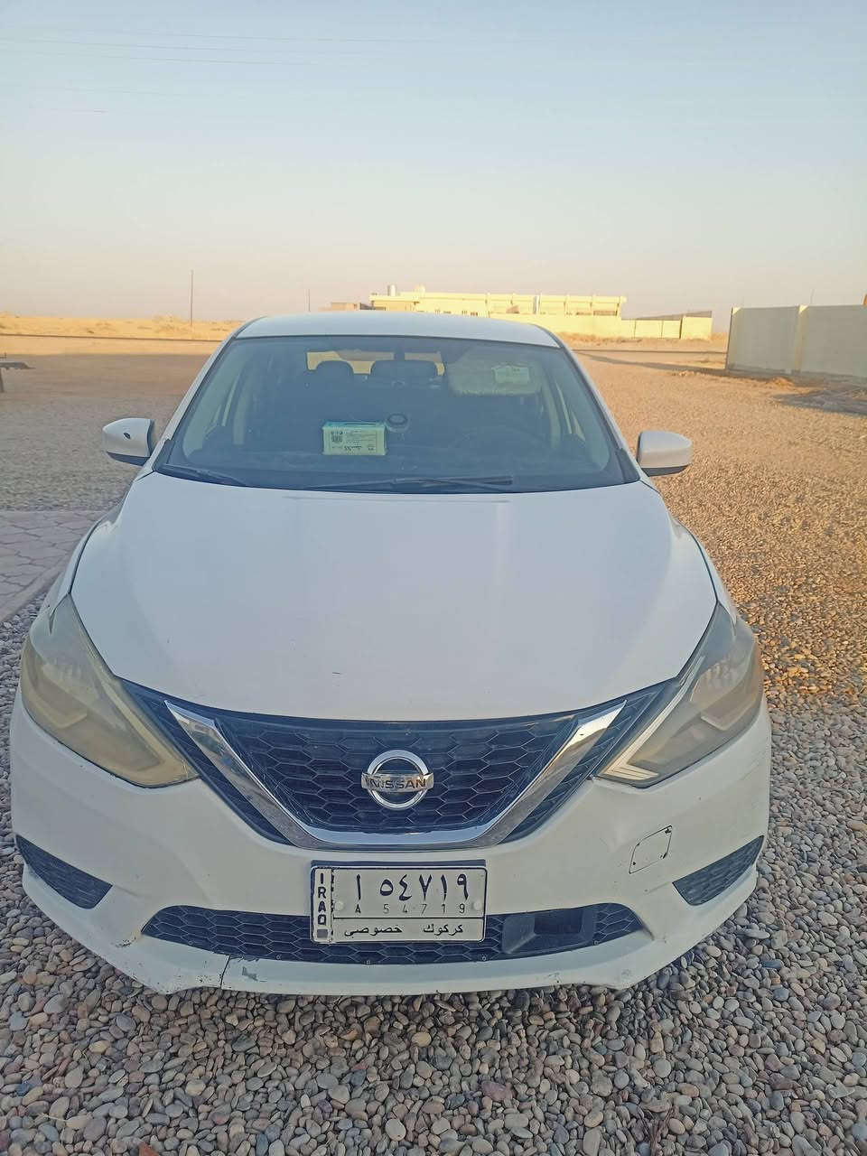 السلام عليكم 
نيسان سنترا للبيع موديل 2019 ضرر السيارة الجاملق الايمن فقط صبغ بدون دواخل للأستفسار الاتصال على الرقم ***********
