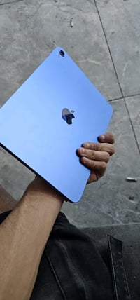 آيباد 11 • ١٢٨ • بطارية ٨٧