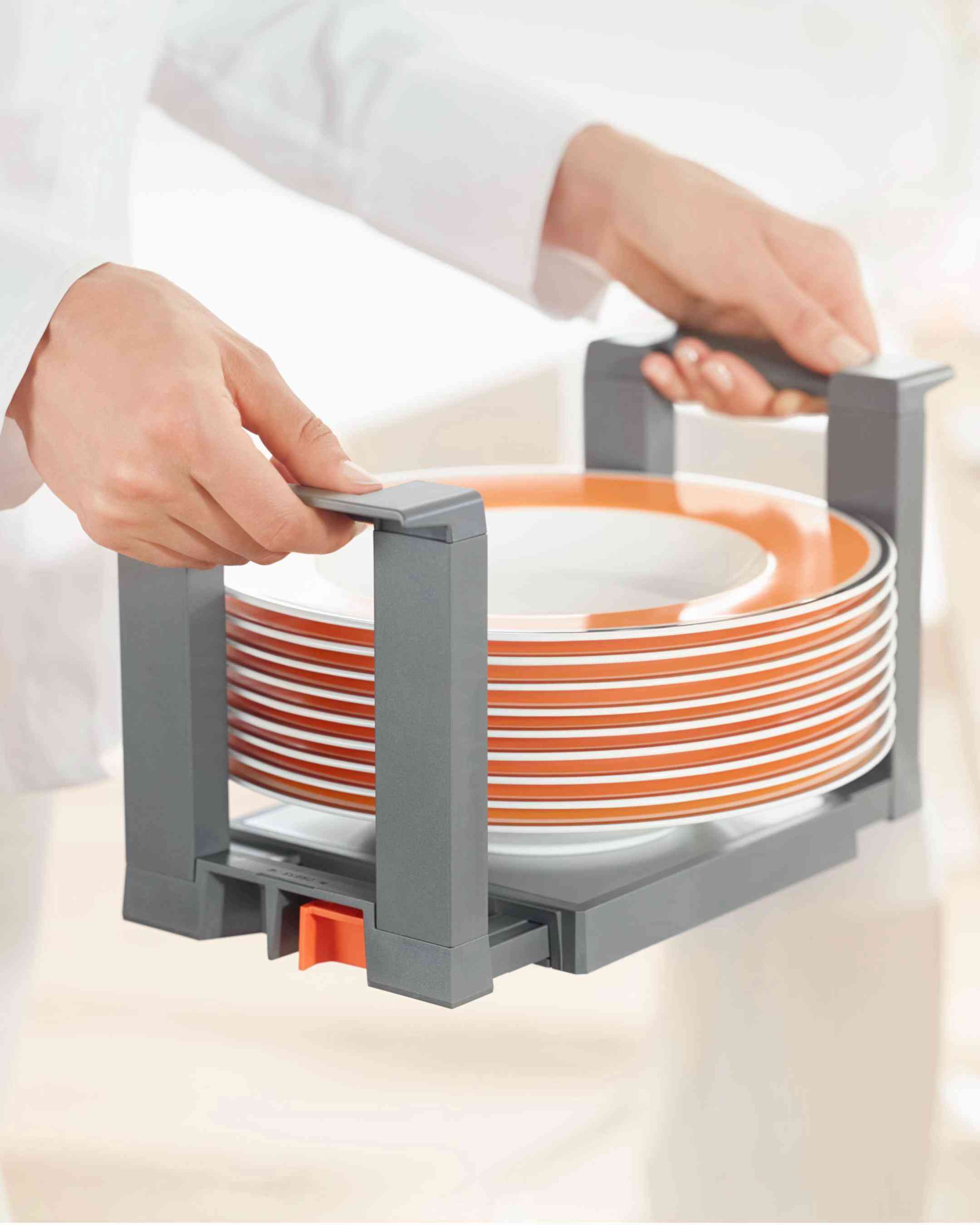 ‏✨AMBIA-LINE PLATE HOLDER✨ منظم حامل الصحون Ambia-line من Blum— حتى الأطباق تستحق مكاناً مصمماً لها🧡.. ‏‎ •تحمل ١٢ صحن • قابل للتعديل لحجم الصحن(يتراوح الحجم بين 18.6 و 32.2 سم) •قابلية الفتح و الغلق • سهل الحمل• مصنوع من النايلون عالي الجودة مع الفولاذ المقاوم للصدأ• ‏‎صنع في النمسا 🇦🇹  ✨AMBIA-LINE PLATE HOLDER✨ AMBIA-LINE Plate Holder by BLUM — even your plates deserve a place designed just for them. 🧡 • Carry up to 12 plates• Adjustable to plate size (measuring between 18.6 and 32.2 cm) • Able to open and close and easy to carry •  Made from high-quality nylon combined with stainless steel• Made in Austria 🇦🇹  ‏‎‏‎🔵الوكيل الحصري لشركة BLUM في العراق ‏‎‏‎ضمان مدى الحياة💯 ‏‎‏‎شركة قمة التالين للتجارة العامة ‏‎‏‎‏‎📍الفرع الرئيسي: بغداد - كرادة خارج - ساحة عبدالقادر  الجزائري 📲*********** ‏‎‏‎‏‎لمعرفة الاسعار والتفاصيل  يرجى  مراسلتنا  WhatsApp على ***********  ‏‎‏‎‏https://linktr.ee/taleeniq ‏‎‏‎‏‎نسعى دائما لخدمتكم! 💙 !We always strive to serve you you! ‏#BLUM #BlumIQ  #BlumIraq #BlumBaghdad  #Blumaustria  explore  AmbiaLinePlateHolder⁩⁩
