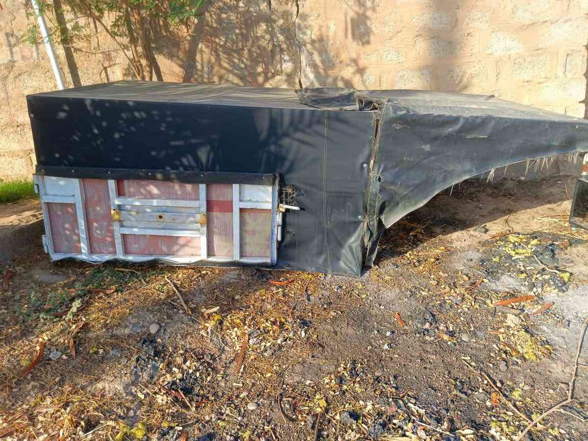 محجر ستوته للبيع ويا الجادر الاصلي بعده جديد السعر 125وبي مجال للاتصال ***********
