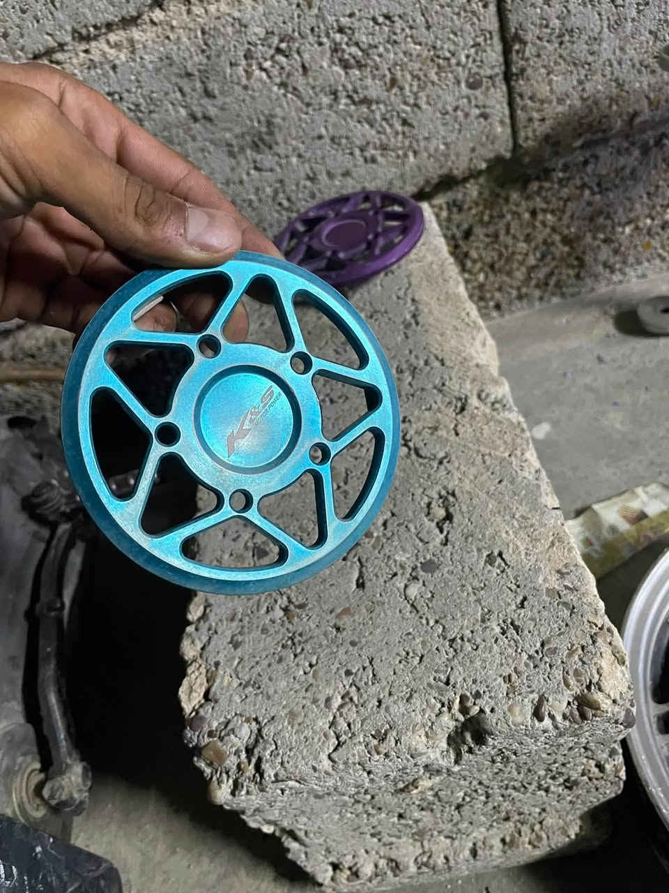 سلام عليكم شبابنه طيبه غراض لبيع كلهن اصلي ايشي يعجبك تفضل خاص وايشي عندك لبيع نزل والرزق على لله هـ ***********
