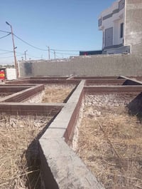 قطعه مع رباط المساحه ٣٣٠ متر ركن مجمع العارضيات طريق ياحسين جميع الخدم...
