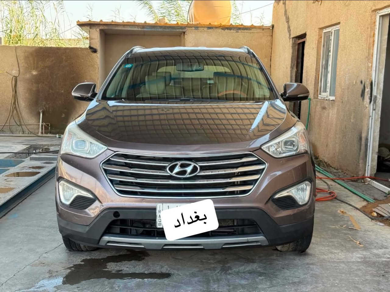 السلام عليكم هيونداي سنتافي
موديل2015واردامريكي ضرررها قبق صندوق 
وبيها مكان بارد موضح بل صوره وبيها ملاحضات بصيطه فول موصفات عدا الفتحاه مقاعدالسايق +الراكب تحكم كهربائي تدفئه بل مقاعد الاماميه +الخلفيه ثلاث قطع تبريد سبعه راكب 
رقم بغداد السعر(140$)ورقه وبيها مجال 
رقم(***********)
مكان السياره بغداد أبوغريب

نص مكتوب في الصور:
- بغداد