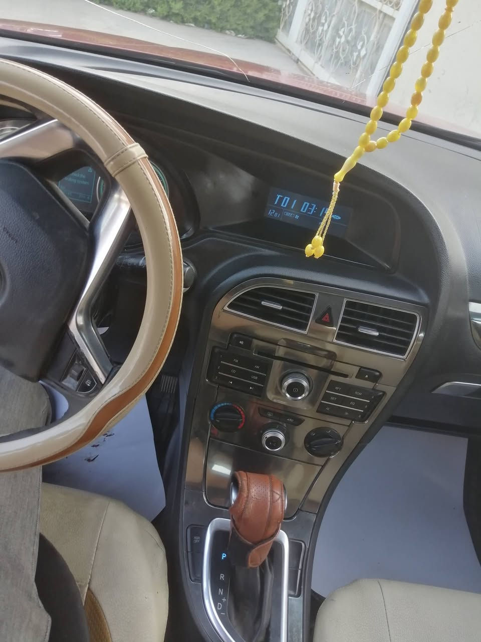 من رخصة الادمن سيارة برلنس موديل ٢٠١٤ حجم V5 سيارة  كاملة لا يوجد فيها اي نقص فيها طخة بالجاملغ  الايمن الامامي.... بصمة تايرات الامامية جديدة والخلفية جيدة تبريد جيد جدا مكاني بغداد. سعر ٧٨ وبيها مجال بسيط هاتف ***********
