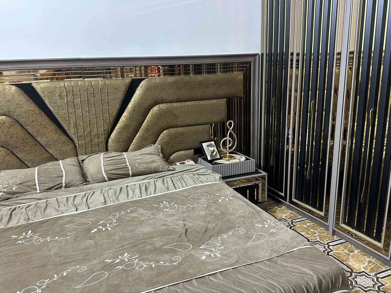 سلام عليكم غرفه لبيع ١٢ قطعه ‪+964 788 520 6585‬
