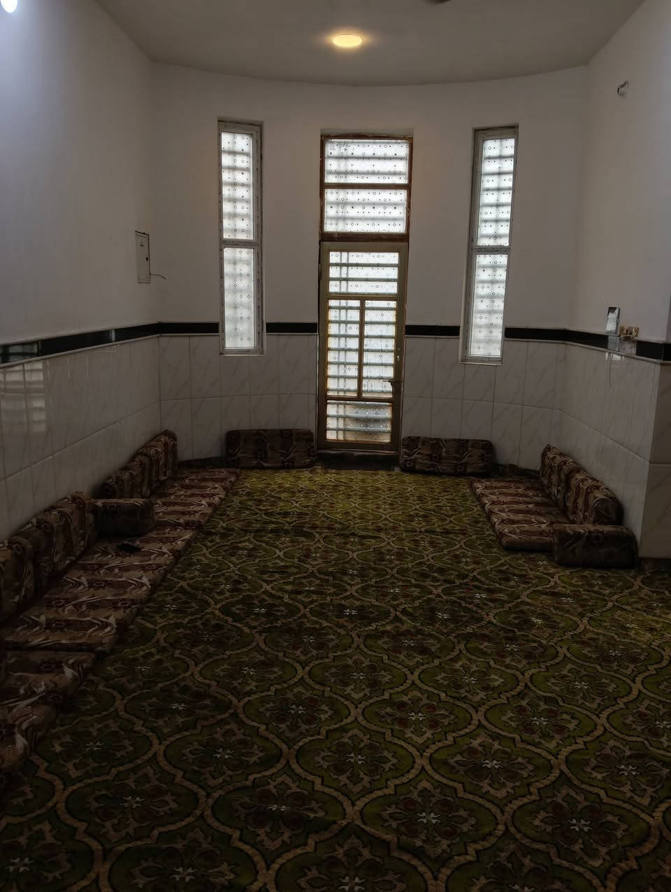 الرشيدة • ٢٠٠متر • ٢ غرف نوم