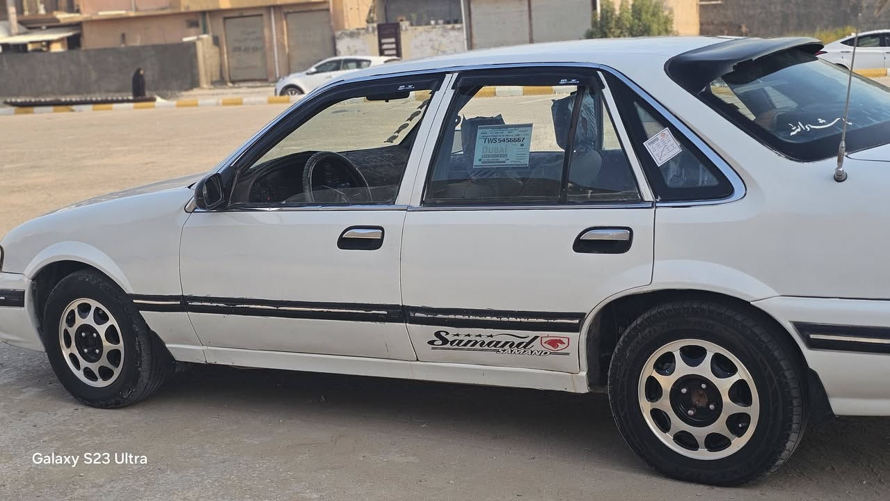 برنس رقم بغداد انكليزي سنوية بأسمي
هزه جديده وسنويه جديده 
السياره احلى من الصور جهازه ونضيفه
محرك مفتوح نظيف . مو مسكر 
كير اوتماتيك بس ع البك شويه بي صفنه ثانيه وحده 
قفل ع الريموند 
كهربائيات كلها شغاله
مكانها بابل جبله 
السعر 35 قفل
***********
ما متواجد ع النت اتصال فقط ع الرقم
