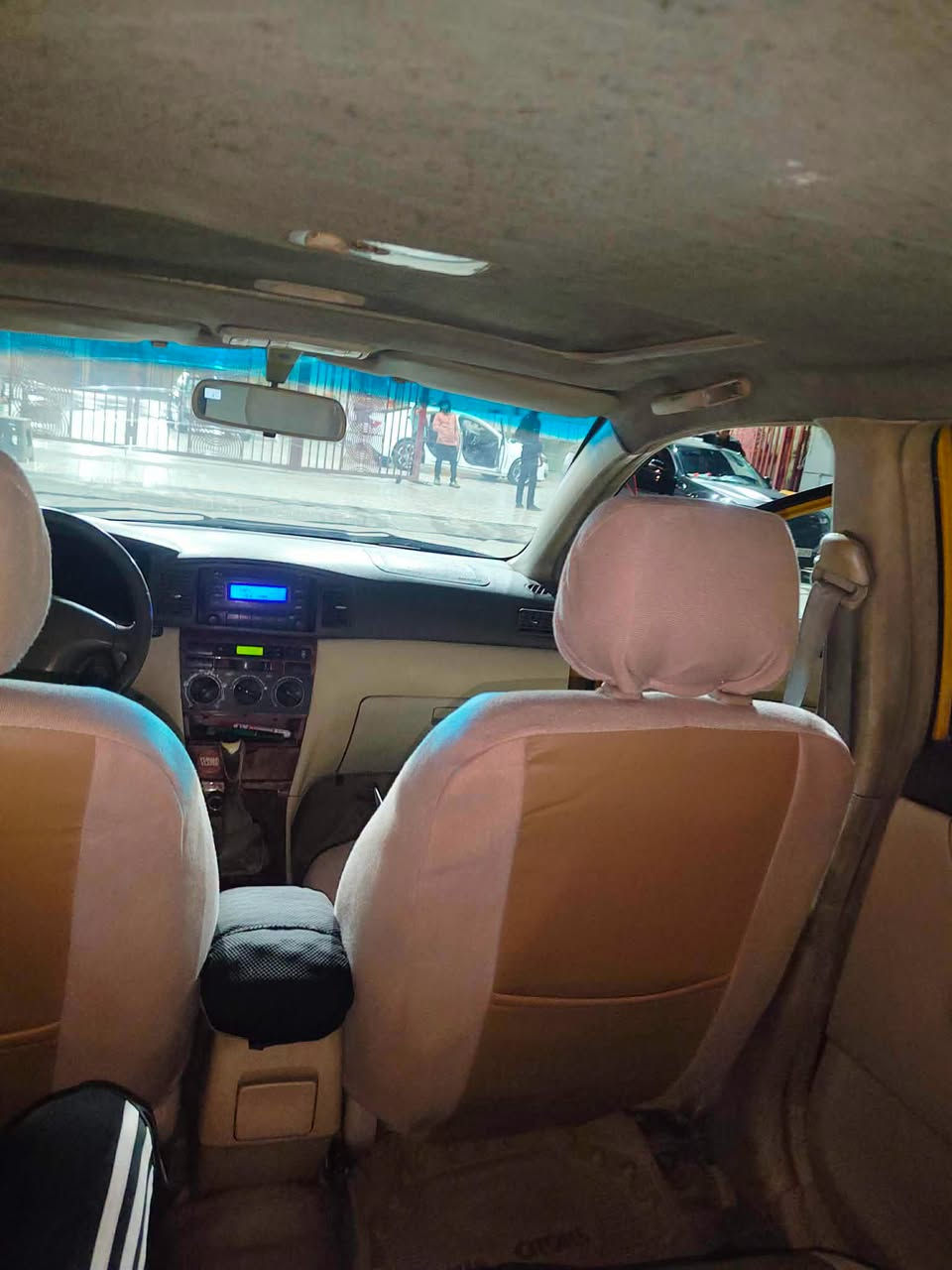 Byd للبيع
الموديل 2011
صبغ جديد نظيفة اقتصادية بالبانزين 
رقم ألماني مشروع وطني 
هيئة 200الف ع المشتري  غرامات صفر 
محرك مستبوشي اصلي مامحورة 
كير شرط سيارة مالرزق
السعر 38$
