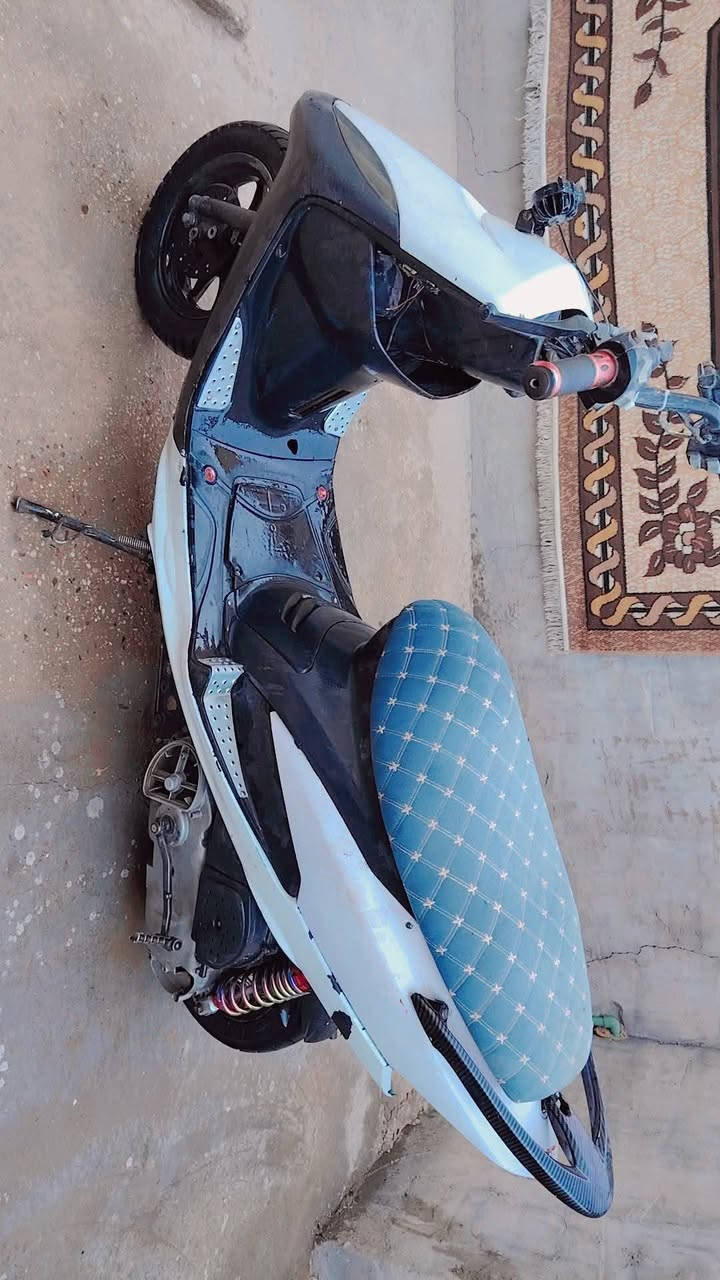 ماكس عدله بوشه 55بي شلعه تخبل دراجه مانقصها شي مكان فلوجه شراي ***********سعر 300وبي مجال قليل
