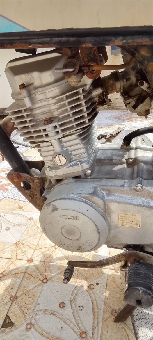 دراجه البيع سعر ٢٧٥ وبيه مجال حك جيه رقم ***********
