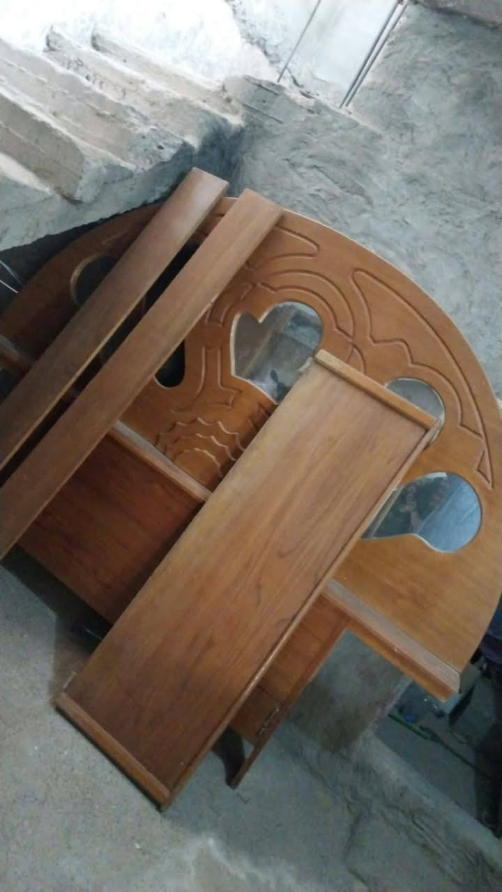#للبيع تخم غرفة نوم كامل بسعر مناسب مستعمل نظيف سعرها (350) ألف بيها مجال  اتصال على الرقم***********
