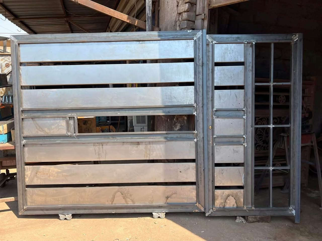 سلام عليكم بيبان سلايتً سعر بس550 شغل. درجه وله ***********
