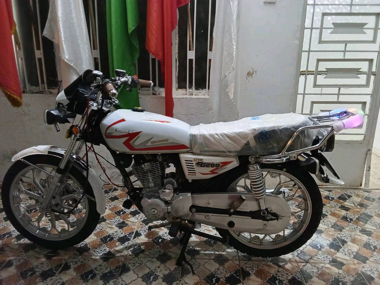 السلام عليكم دراجه إيراني للبيع 
محرك خير من الله
مديل ٢٥
مكاني ديالى منطقة الحويش
رقم ***********
سعر ٧٢٥ بيهه مجال حك الجيه