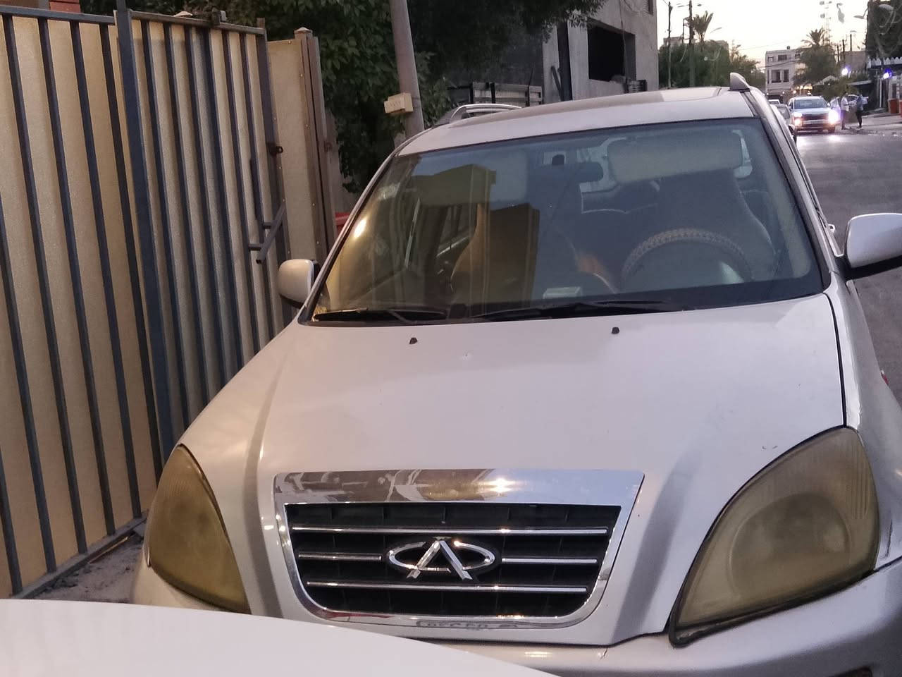 للبيع
تيگو 2011 محرك 2000 رقم بغداد مشروع وطني
الضربات :
الچاملغ الامامي الايسر ضربطة بسيطة 
الدعامية الخلفية ( بدون ضرر ) 
الگشر : 
صبغ حزام بسبب الشخوط بدون حادث 
القمارة جاردة 
خياسات بسيطة بالگشر بأماكن متفرقة 
التبريد : 
ممتاز ؛ ادامة جديدة 
المحرك : 
تبخير
السعر المطلوب :
 47 ورقة قابل للتفاوض
المكان :
بغداد الكرخ حي الخضراء 
التواصل : 
***********
***********
متوفر واتس اب
