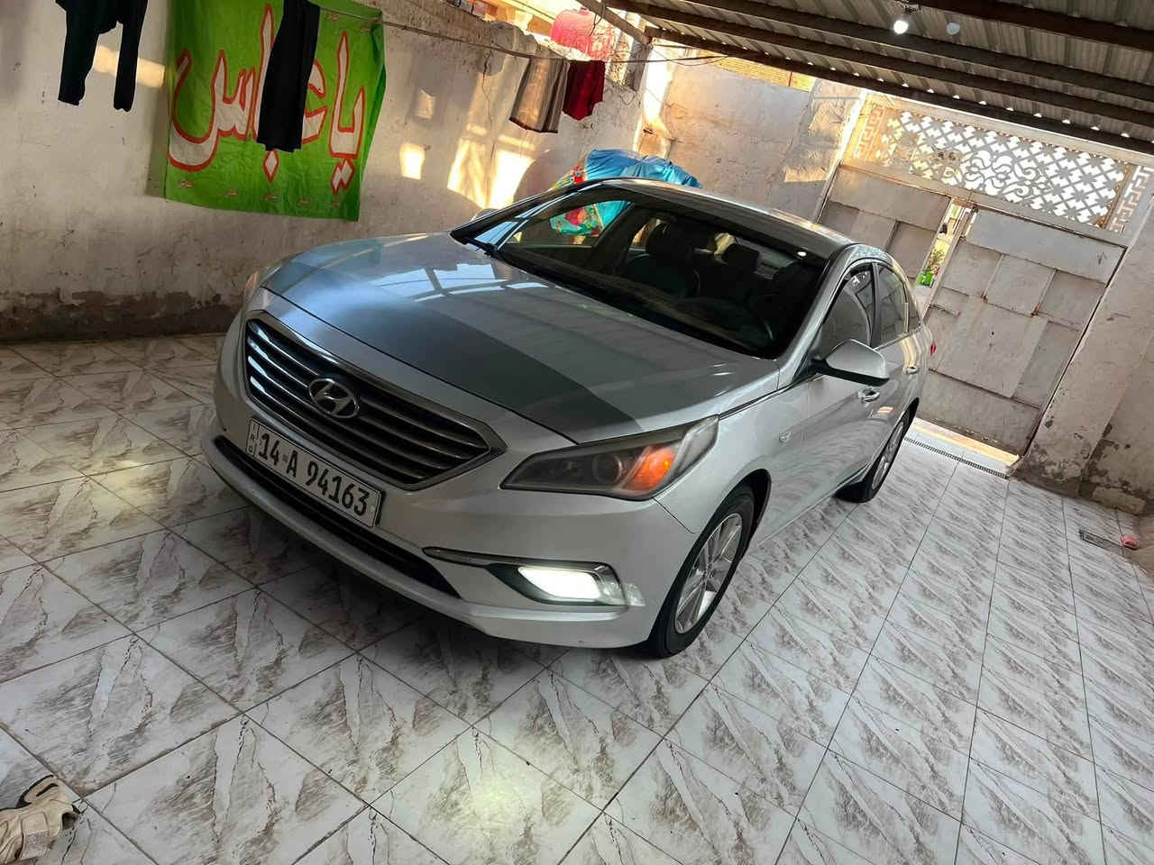 ‏سلام عليكم سوناتا موديل 16 وارد كوري مكينة 2000 تبريد بيها قطعتين صبغ فقط بدون ضربة/***********/ سياره جاهزه منضوبه غاز جديده تبريد  ثلج ❄ سياره مال بيت جاهزه من كلشي حداديه تخم تاير داخل جلد مكان البصره قضا القرنه .... السعر 115 بيهاا مجال كلش قليل حك الجيه
