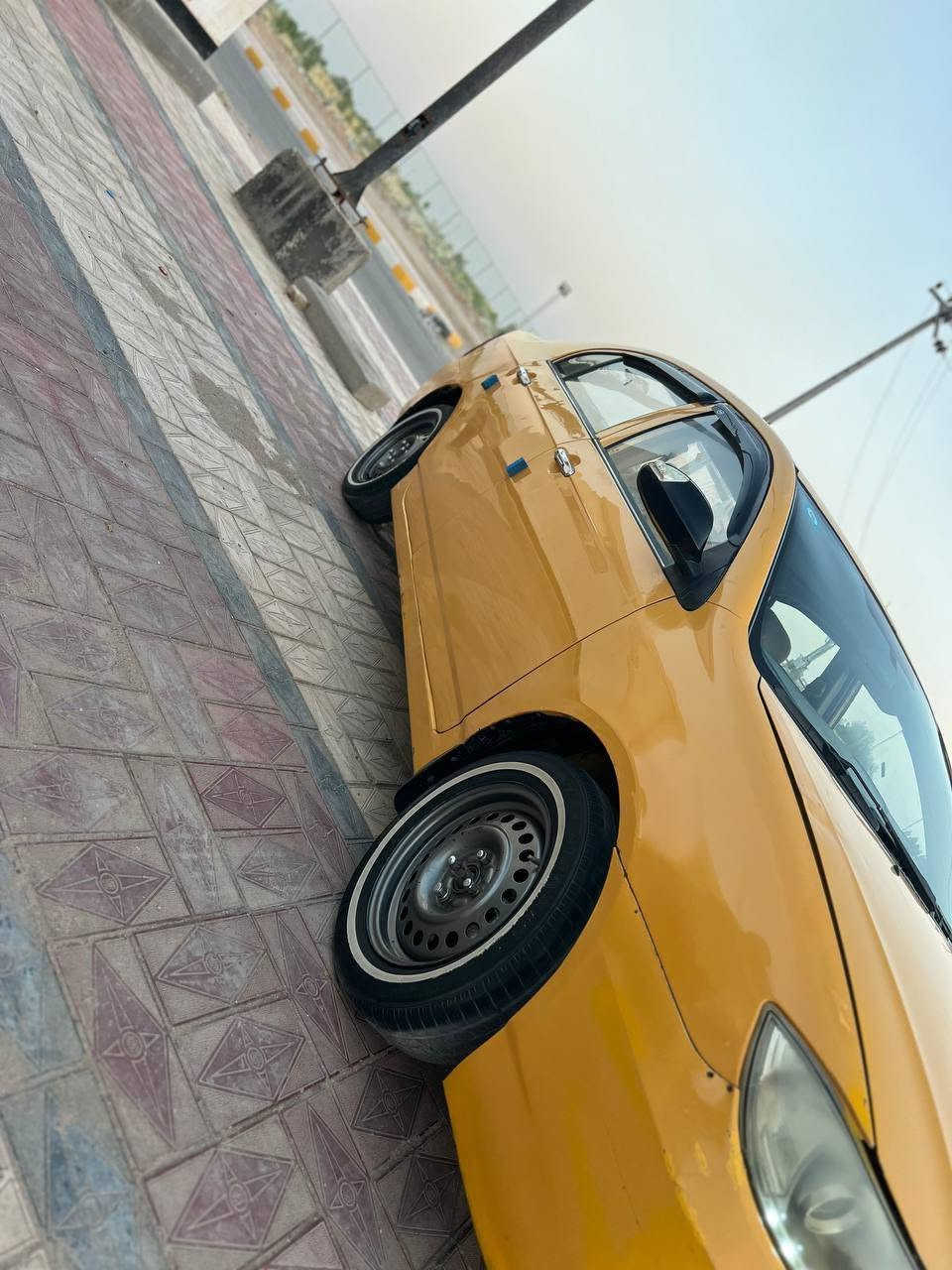 ليفان محور كورلا 1600 سياره جاهزه من كلشي كهربائيات تبريد حداديه  مابيها نقص رقمها بصره مشروع وطني المكان ناصريه مركز السعر 39 وبيها مجال قليل ***********
