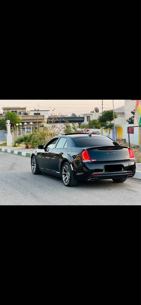 ‏CHRYSLER 300s 2017
ئوباماى كامل مواسه فاتى S
پانوراما - كوشن جلد و كاره با -
به صمه - شاشه و كاميّره و رادار ئاوينه فول فول
بىّ بوياخ زور تازه و جوان ماشااللّه ا كيّرٍ ومه كينه ى به شه رت نه كراوه ته وه سه نه وى وره قه م وهه زه وزينكَه و رِيّكَاوبان تازه يه دينار مه سره فى تيا نييه مالى دوّسته سه ياره كه دوو ده رگاى ساردى بچوكى هه يه
تازه و ريّك و بيّكه ماشااللّه ته حويل وغه رامه به شهرت
ماوه ى رؤشتنه كه ى (٦٧)مايل رؤشتوه ناو نيشان  ده ربندخان
زماره ى موبايل *********** په يوه ندى بكه ن دار بنديهكان, السليمانية
