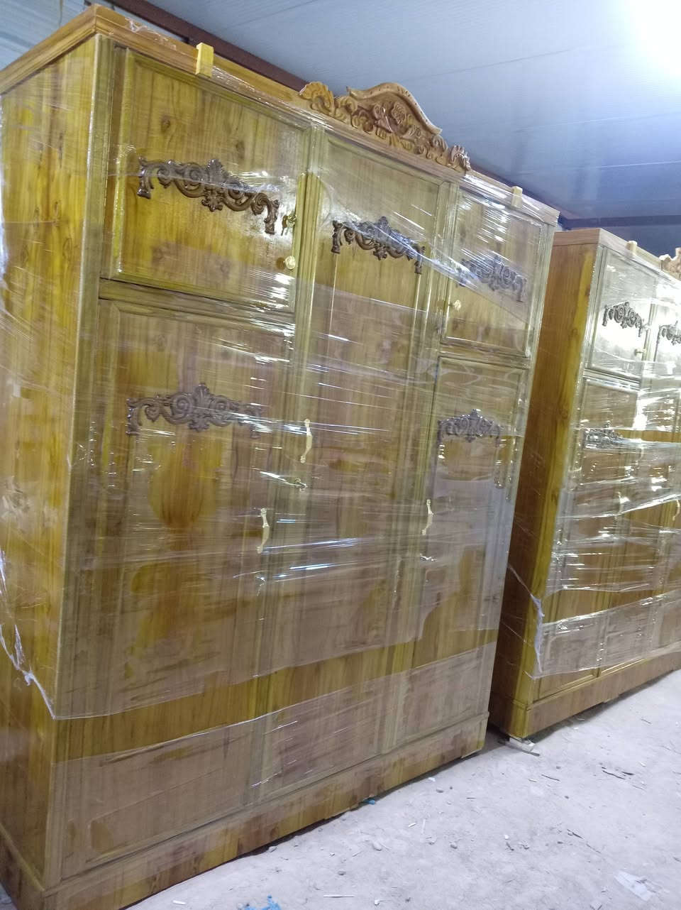 سلام عليكم كناتير جدد حطاطه بوفيات جدد ومستخدم موجود العنوان كاطون رازي مزاد الريان الاستفسار اكثر واتس اب ***********
