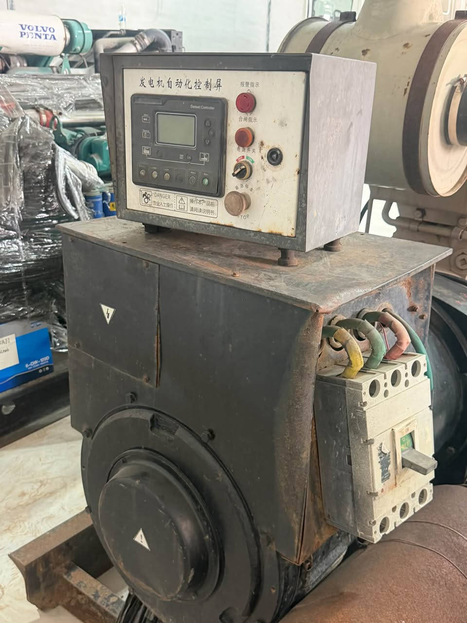 كمنز حجم 5.5 انجكتر عادي
كمشفت جبار راس توليد ستامفورد
375kva اوربي غير مستعمل بلعراق بلادي 
شاشة اوتو عنوان كركوك يوجد توصيل 🚚 ***********
