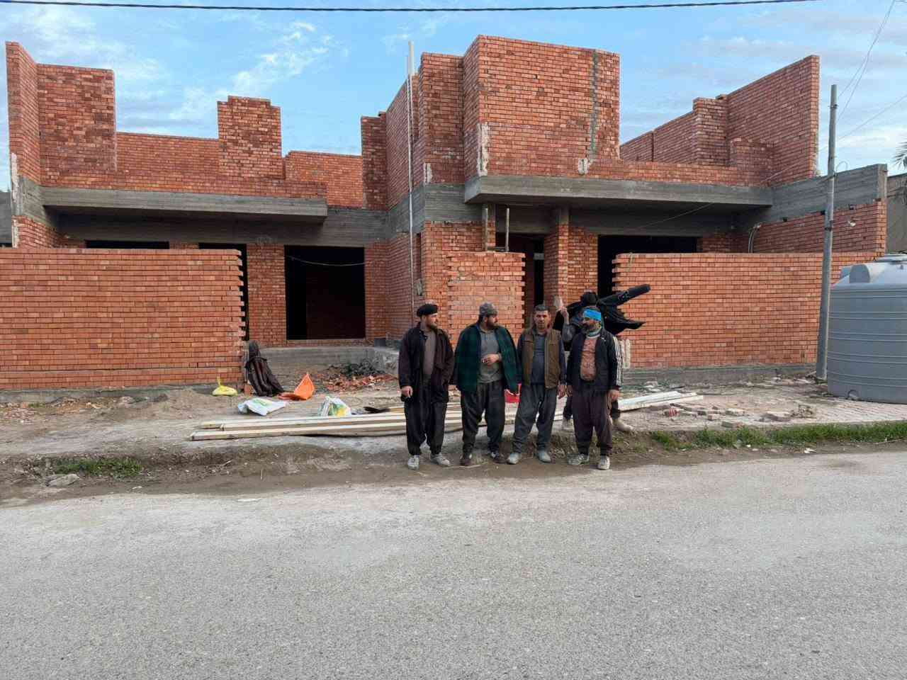 خلفه بناء طابوك بلوك فرمستون شغل درجة أولى استلام مهندس ***********
