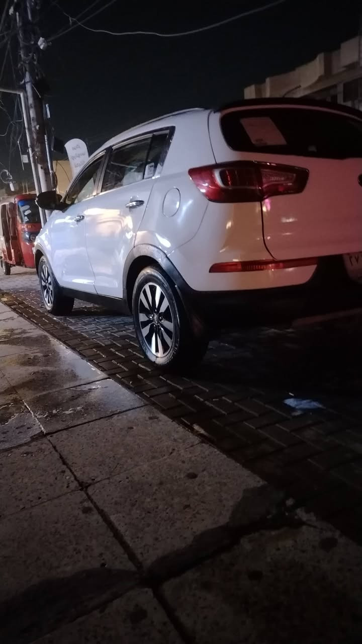 سبورتج • ٢٠١١ • مكينة وكير