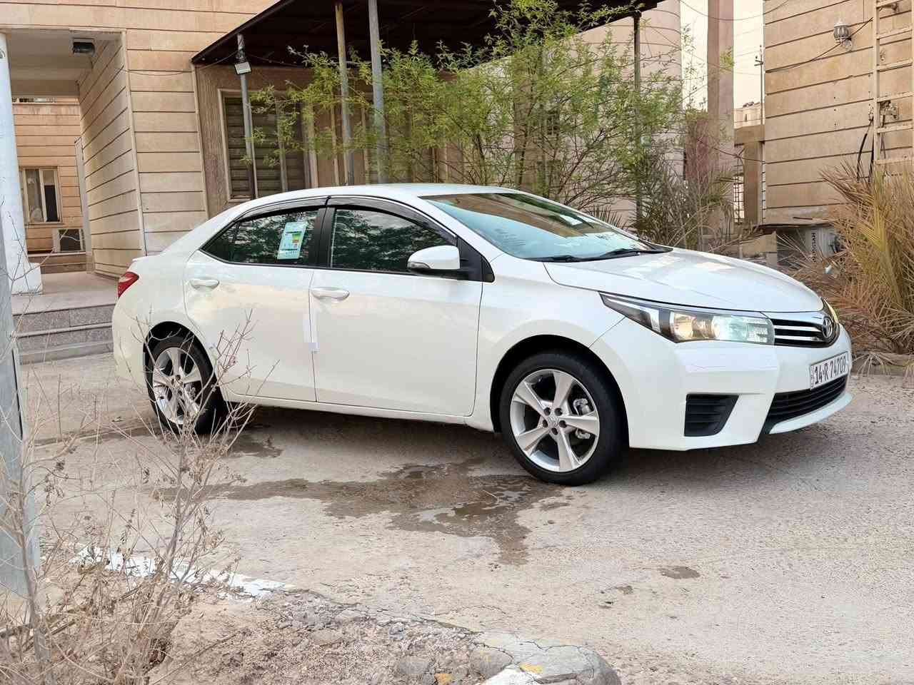 كورله خليجي ٢٠١٥
مكفواله من صبغ وضربه وتبديل
حداديه جديده تبريد ثلج محرك١٨٠٠ كير جداد
*********** وساب فقط
سعر ١٣٥ وبيه مجال قليل
