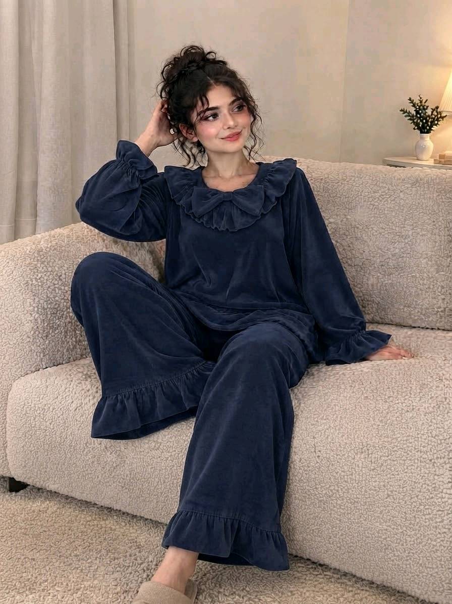 بجامة قديفة جلد الارنب ناعة وتخبل
سعر 15 الف فقط
قياسات L. XL. 2XL
متوفر جملة ومفرد 
توصيل 5 الاف لكل المحافظات