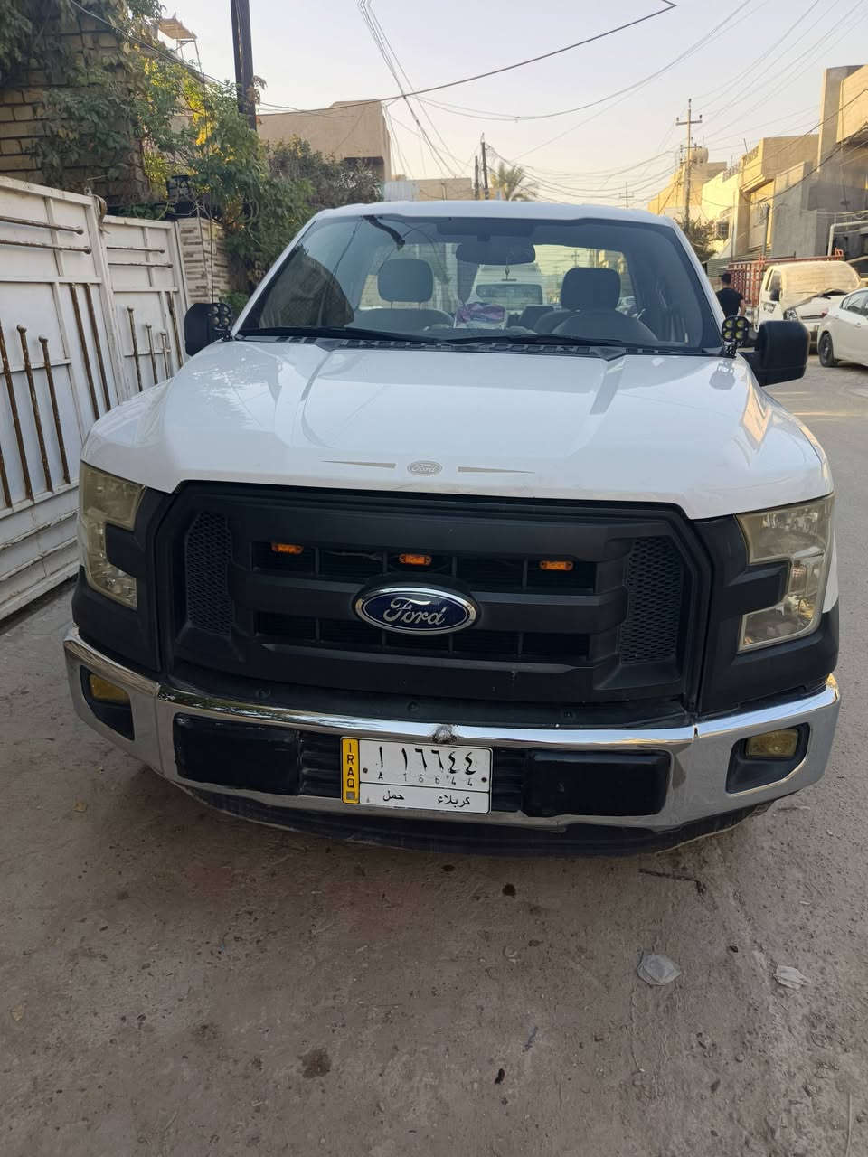 سلام عليكم
فورد F150 موديل2016 XL بدي طويل عميه بدون  مواصفات

سياره بأسمي تحويل ثاني يوم 

ضررها جاملغ وبنيد مبدل بدبي نفس اللون 

للاستفسار  ***********
السعر 100 وبيها مجال للطيبين 
مكاني بغداد الدوره
