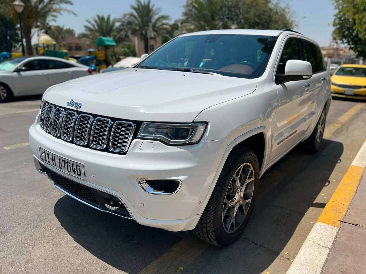 جيب اوڤر لاند
رقم بغداد بأسمي 
٢٠٢٠ هارلم خليجي
كفاله عدا بارد بسيط بالباب 
ماشيه ٥٤ الف 
فول مواصفات 
نظيفة جدا السياره 
للاتصال ***********
بغداد نفق الشرطه
