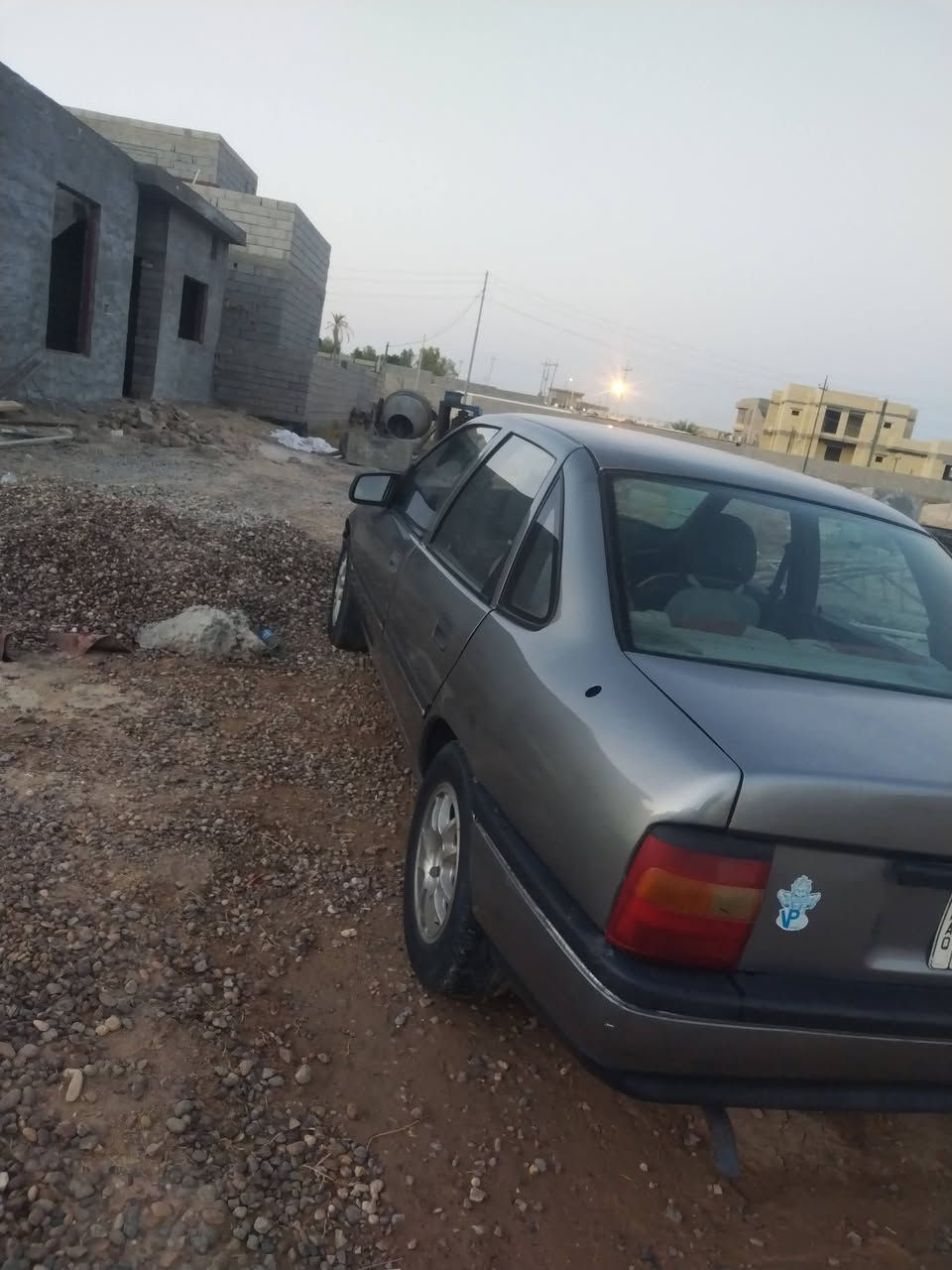 سلام عليكم البيع اوبل فكتره موديل 90 معمر جديد محرك 2000 كير عادي رقم الانبار تحويل مباشر العنوان جويبه ***********سعر 28
