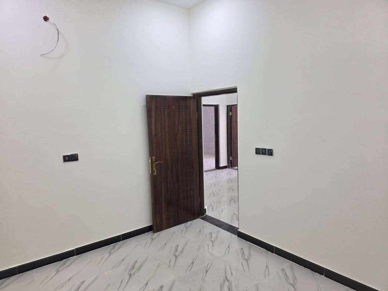 اعلان🏠 اعلان 🏠 اعلان 🏠 

 ✅ يعلن مكتب عقارات فدك ✅

💯توفر دار  للبيع المساحة 150متر في
شط العرب _الجزيرة
   شارع زين العابدين 
قرب خطوت زين العابدين💯

متوفرة كافة الخدمات ماء كهرباء تبليط اناره  

يحتوي

٢غرفة _ديوانية _هول _مطبخ _صحيات

السعر 78 مليون

بناء جديد 2026

جنس العقار طابو ملك صرف زراعي

للإستفسار
***********
***********
