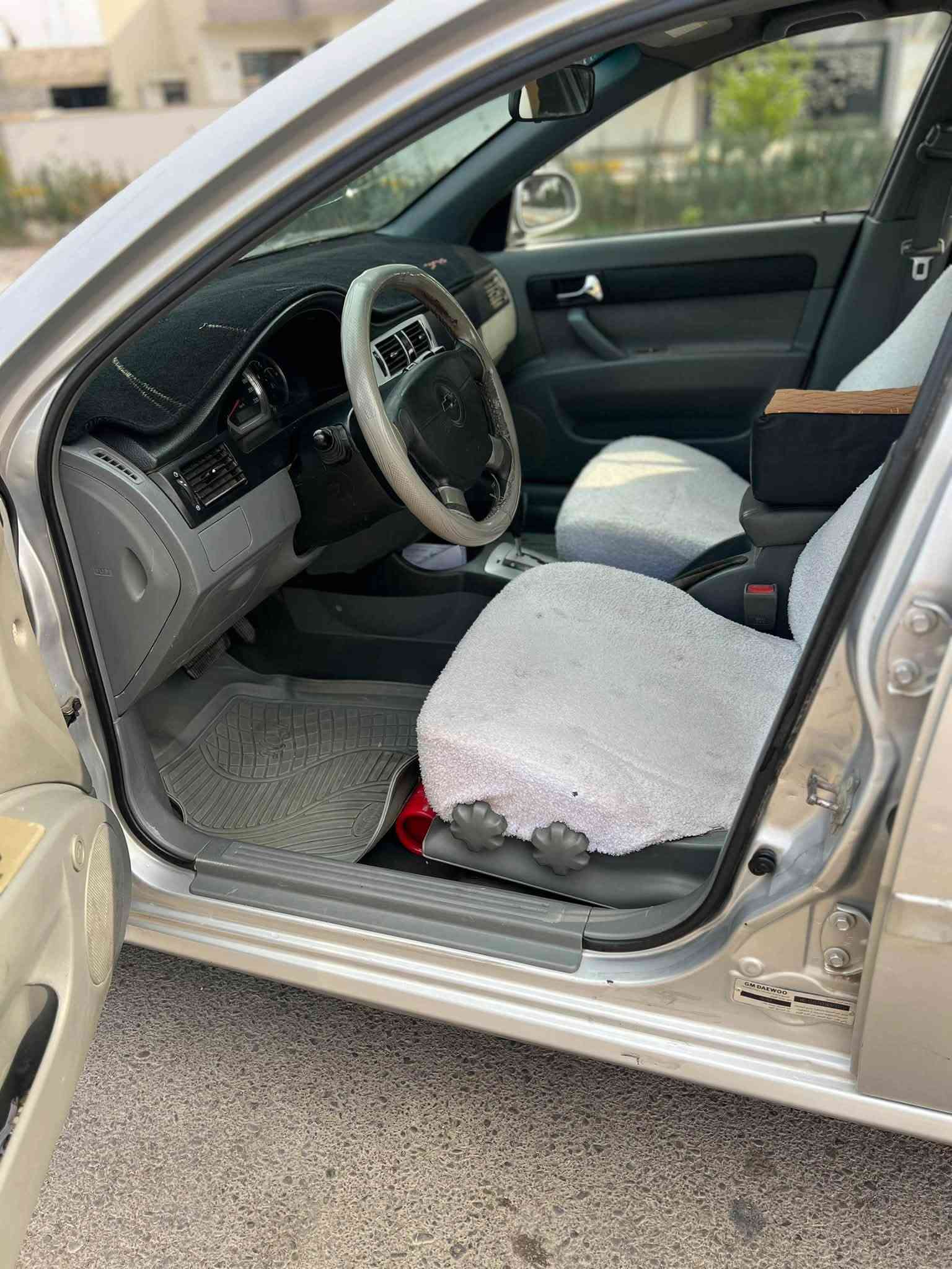 يالله السلام عليكم ..
نقد فقط اعتذر ع الاقساط والوعده والمرواس بسعر مناسب57$وبيها مجال بسيط لشراي وابترا موديل 2009  سلفر السياره بيها البابين جوه التريشه صبغ هلال والبونيد بيه تموج بدون صبغ
كير وتومانيك محرك شرط
ماشيه 188
تحكم ستيرن 
بلاجكتور بلادي 
ويل كب كروم
تحكم مري جانبي
4دسك 
اي بي اس 
يو اس بي 
اواكس 
ارضيه جلد
كير/محرك/صدر/تخم تاير/تخم ويل كب /تبريد/تدفئه/كهربائيات/باتري/دوشمه كله خير من الله 
رقم سليمانيه انكليزي  (21)باسمي سنويه جديده لل 2030شرط التحويل والغرامات عنوان السياره كركوك-الواسطي الخاص مغلق للاستفسار:***********
