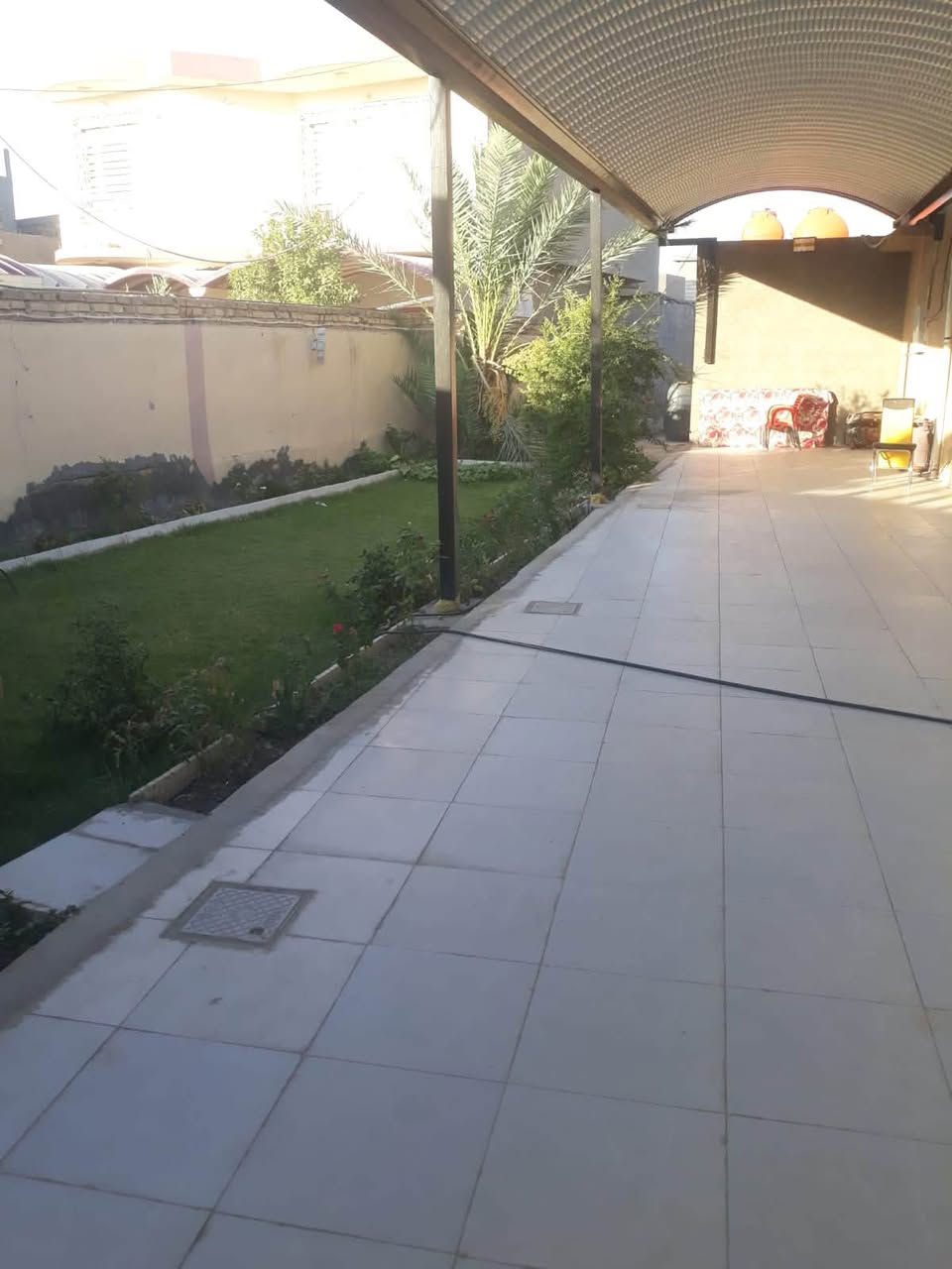 دار للبيع مساحة 680م سند 25
طابق واحد بناء مرتب وحديقه وكراج 
خدمات كامله
يحتوي على 
غرف نوم عدد2
استقبال
كلدور
مطبخ
مجمع صحي عدد3
الموقع//البكرلي الثالثه خلف مرقد حسن ابن الكاظم ع
للاستفسار الاتصال على الرقم
***********
