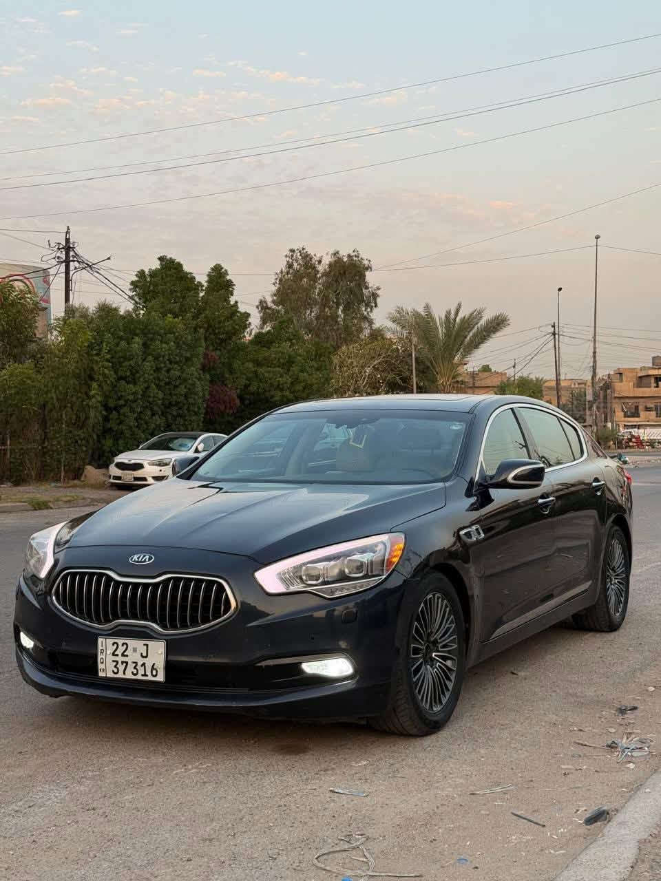 كيا كوريس ٢٠١٤ خليجي بيه قطعتين صبغ اثر شخط بدون اي دواخل فول مواصفات معروفه مواصفاتها مكينة ٦ رقم أربيل ب اسمي السعر ١١٥ عنوان بغداد ***********
