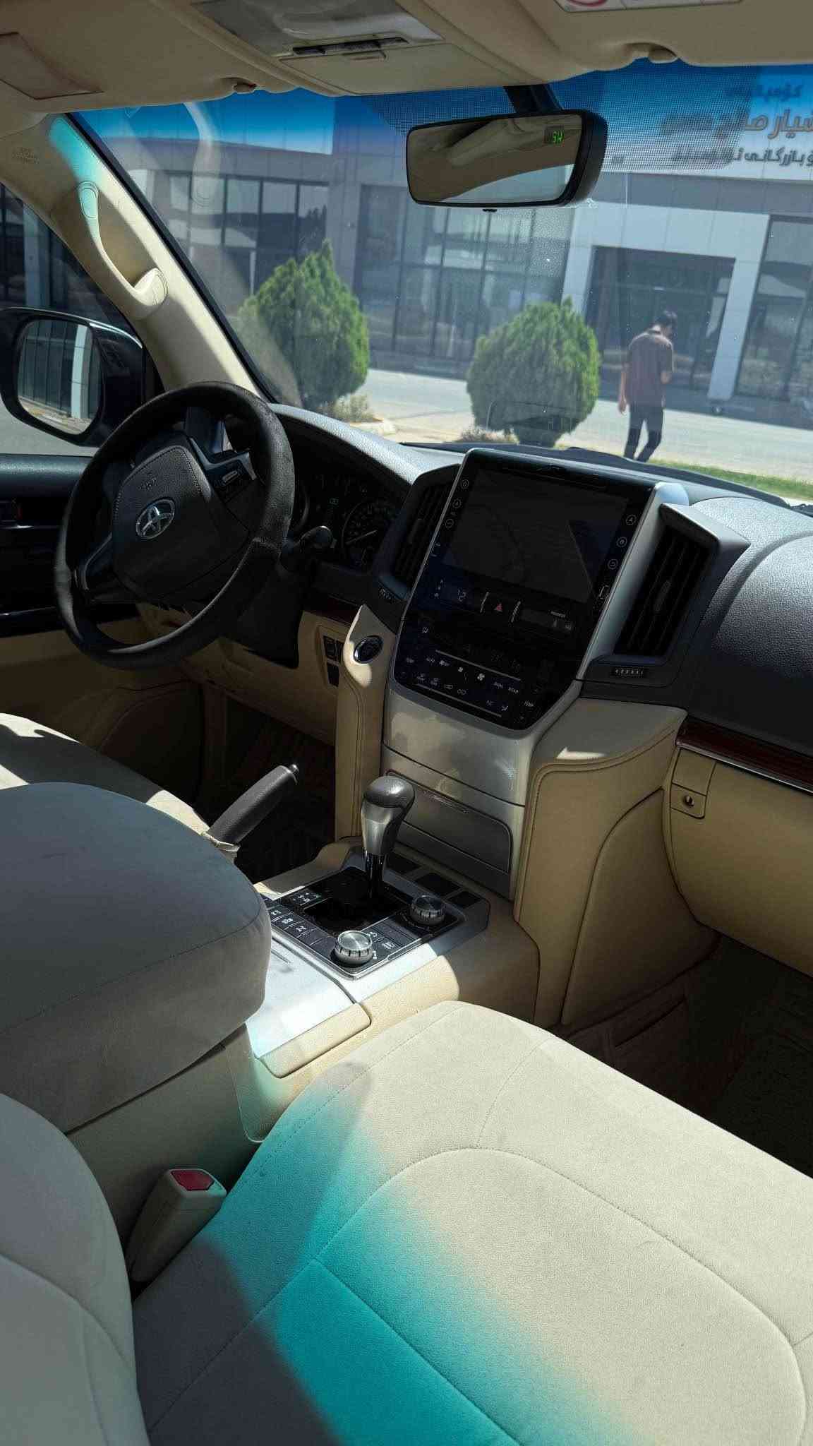 ***********
Toyota Land Cruiser 2018
V8 4.6L
بێ ڕەقەم کۆدی ئاسایشی بۆ کراوە
مواسەفاتی GXR فوول فوول. - پارچەو پەڵەیەکی تەنها پەمپە - ١٩٦ هەزار ڕۆیشتووە گێڕ و مەکینە بەشەرت نەکراوەتەوە - سەیارەکە زۆر زۆر تازەو جوانە بۆ نرخ پەیوەندی بکەن السليمانية, العراق
