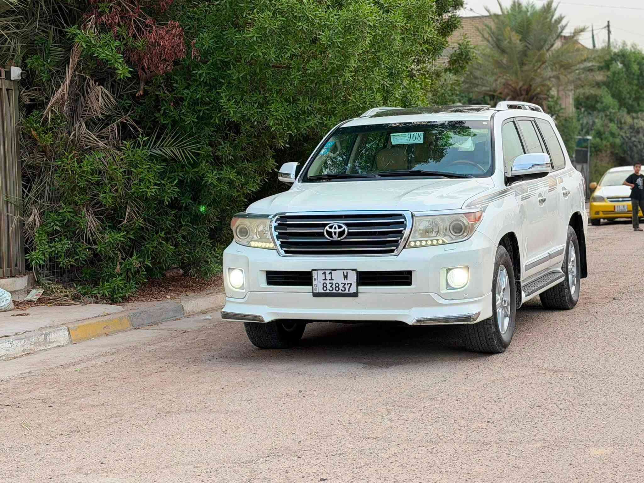 السلام عليكم

تصال :: ***********

ارخص الاندكروز بل عراق 

للبيع تيوتا لاندكروز2014 

السعر:298 $ وبيه مجال:

اصلية فول 1/1 

مكفولة بيه مكانات بارد فقط؟

   رقم بغداد دولي بأسمي

 المواصفات 
تخم تاير صدر تبريد 
بصمة +بصمة ابواب 
كامرة
فتحة
شاشة
ثلاجة
فور ويل
بصمة تشغيل عن بعد
نظام مانع انزلاق
تحكم ستيرن
كشنات كهرباء
لايتات زنون
ثلاث قطع تبريد
ماشية
نظام ايكو
دفلك قيادة
نظام abs
كشنات جلد
يدات نيكل
حاجب لد
حساسات
٧ راكب
صاجات
كشافات
ماشية120

🔹 مكان السيارة بغداد البلديات
