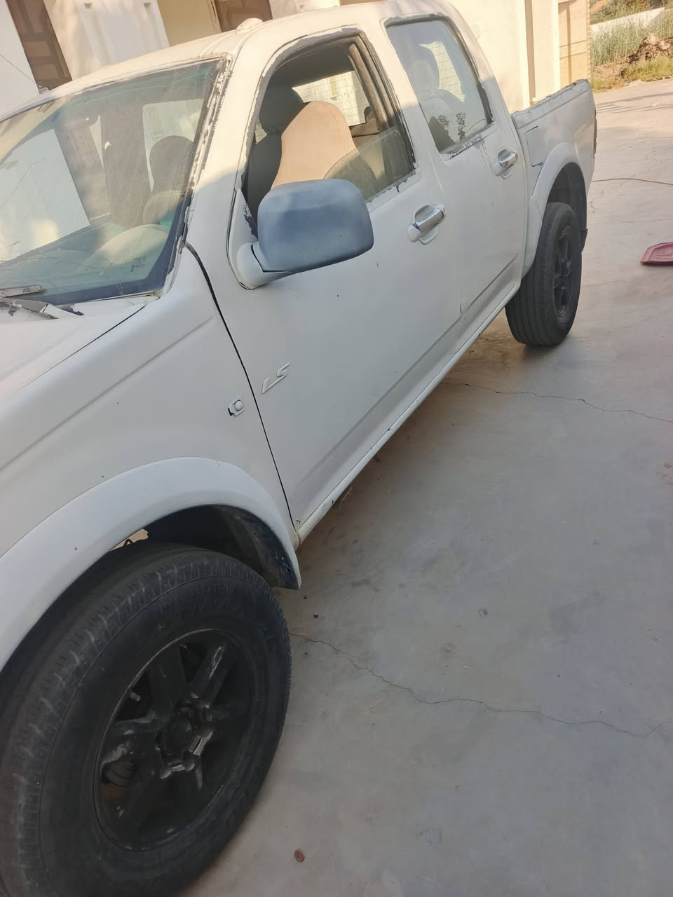 🚙 للبيع إيسوزو D-Max دبل قمارتين
▫️ اللون: أبيض
▫️ السعر: 35 ورقة 💵
▫️ الفحص مفتوح للمشتري
▫️ البيع للجادين فقط
📍 الموقع: الرمادي – حصيبة الشرقية
📞 للاتصال: ***********
