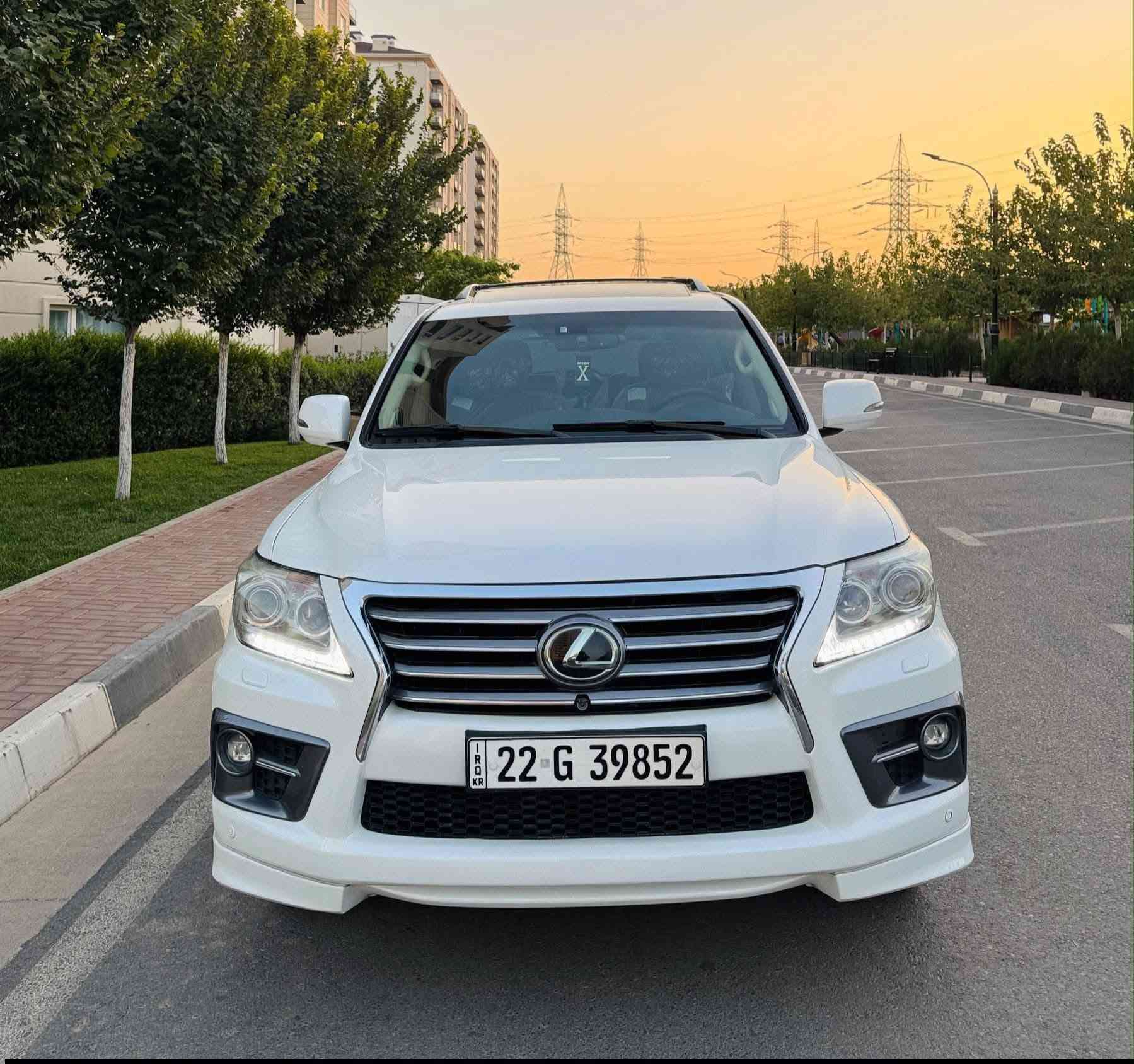 ليكزز  2014   خليجي  بريمى   فول  مواسفات LX 570
سياره (٦ ) كوشنات كهرباي (٤ ) دگم داخل مشمش 
سياره (8) ايرباكات  ٣شاشات
بدون صبغ   كفاله عامه بشرط سونار
سياره ماشيه    ١٣٥٠٠٠ الف كيلومتر حقيقي
4 اطارات و ويل جديد شريكه 
سياره محرك و الكير بشرت مامفتوح جديد جديد
سياره حيل نظيفه كلشي علي بلادي  كل غراض بلادي موجودة
مواصفات
(بصمه .. الانزلاق .. كشن جلد  .. ثلاجه ..  زينون . .. نيظام ايكو .. كوشنات تبريد و تدفية .. رادار
.. ستيرن كهربائى سندوق شفط .. جكات .
تشغيل عن بعد ..  باب بصمه ) 

(سیارة سنوية هذة براد جديدة)
نفس اليوم تحويل  حاظر مباشر
 سياره داخل / سليمانيه

رقم صاحب السيارة 
***********
