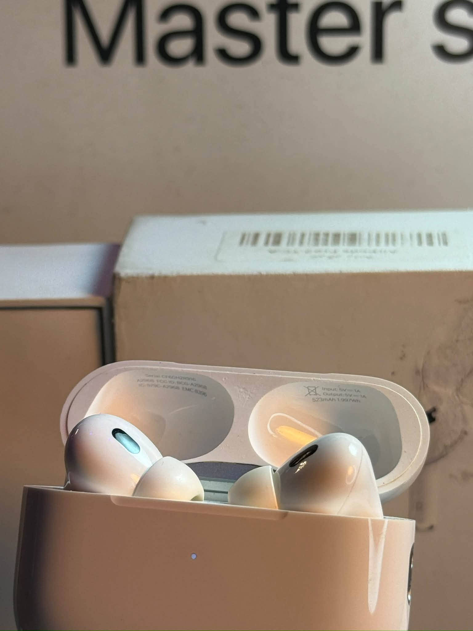 ايربودز برو 2 (( تايب سي )) 
apple air pods gn2 type-C 💎
سماعة اصلية ✅ شرط الفحص 
شرق اوسط 🇦🇪 تايب سي 
كاملة وياهة كارتونة و كيبل و حافظة 
نظافة 100‎%‎ 🫧
مستخدمة قليل جداً 
(( 185 الف 🔥 ))  بيهة مجال قليل 
بغداد - الدورة 
***********  
***********  (( واتساب فقط )) ✅
