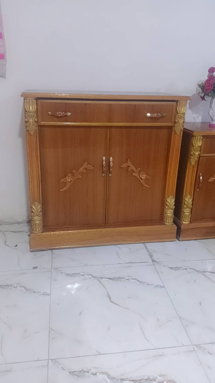 غرفه صاج زان شغل نجاره درجه إولى للبيع للاتصال ع هذه الرقم.*********** العنوان الزعفرانيه الاربع شوارع
