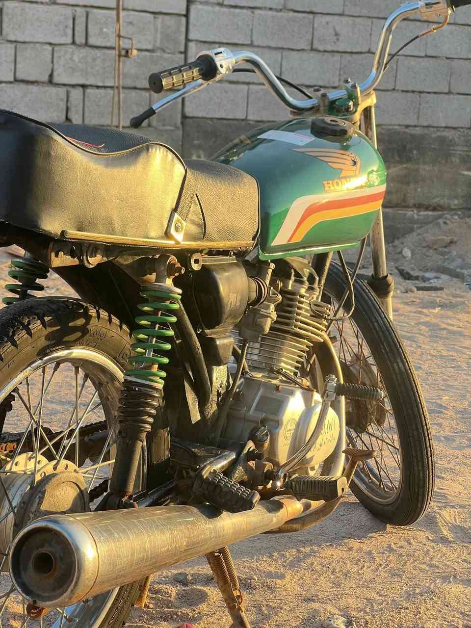دراجه البيع مراوس شحن عادي فراشه سعر 350 وبيه مجال تكفل الك عشرين فقط مكاني البصره الزبير رقمي *********** وتساب فقط
