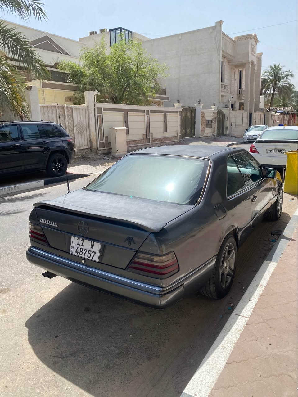 مارسدس للبيع كوبيه تك باب موديل ١٩٩٣

كشنات جلد تحكم كهرباء

تبريد تدفئه كله شغال 
شاشه اندرويد 
لايت زينون 
كهربائيات كلها شغاله 
تجي وتشوف بعينك 

مكاني البصره مناوي باشا 

باسم ولد يمي تحويل ثاني يوم 

رقمي :*********** البصرة, العراق
