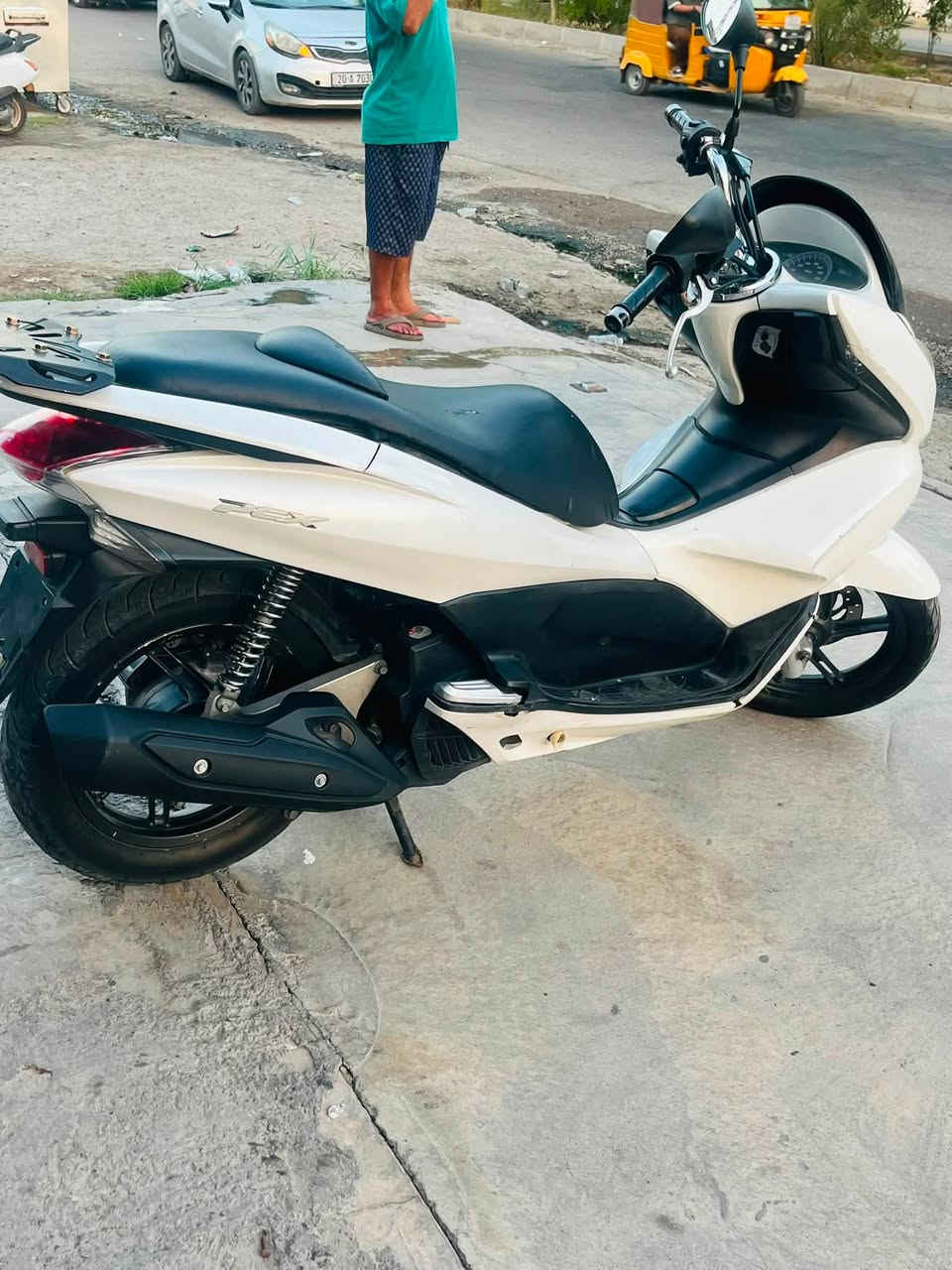 السلا عليكم pcx جيل الاول الدراجة بلاديه ياباني Jf حساس زدحام حساس استان كهربائيات شغال جيب فيتر وفحص السعرمليون و200. بيه مجال ***********
