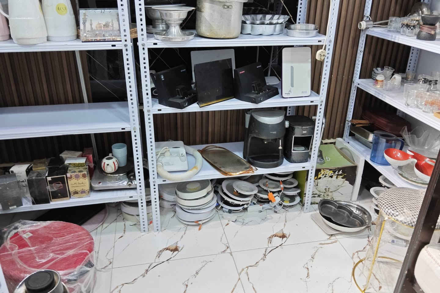 كلوب سقف ثانوي كويتي درجة أولى شغال أحجام مختلفة الكمية 90 مو أكيد أكثر أقل أبيع شلعة وحدة على 2 ونص ألفين ونص بس *********** @إشارة
