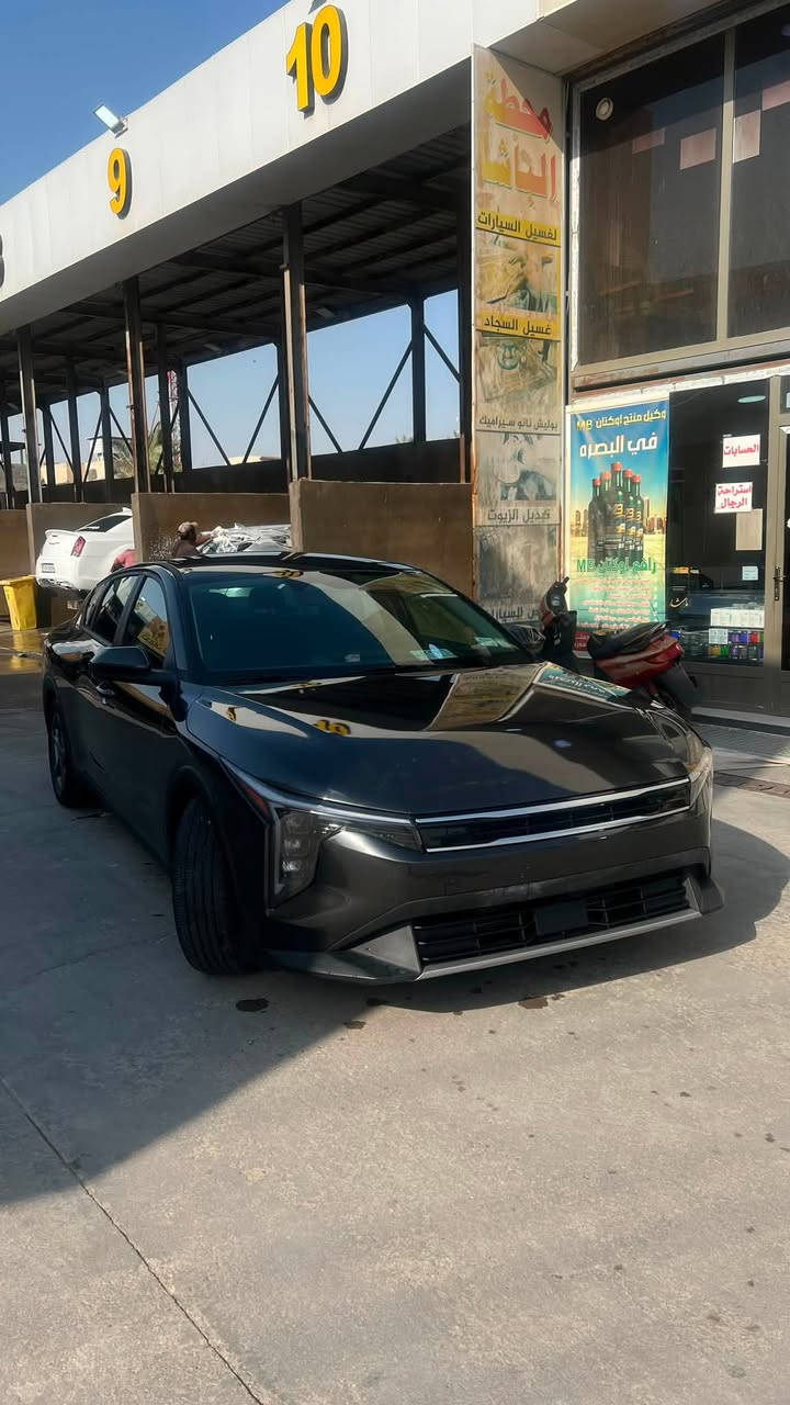 السلام عليكم
كي فور lx للبيع 2025 

شهداء بصرة 

فول مواصفات ما عدى الفتحة

حادثهه موجود بالصور وصار بيهه بارد بالعراق 

ماشيه 15 الف كم

بـ160$ وبيهه مجال بسيط

*********** فقط واتساب

*********** اتصال
