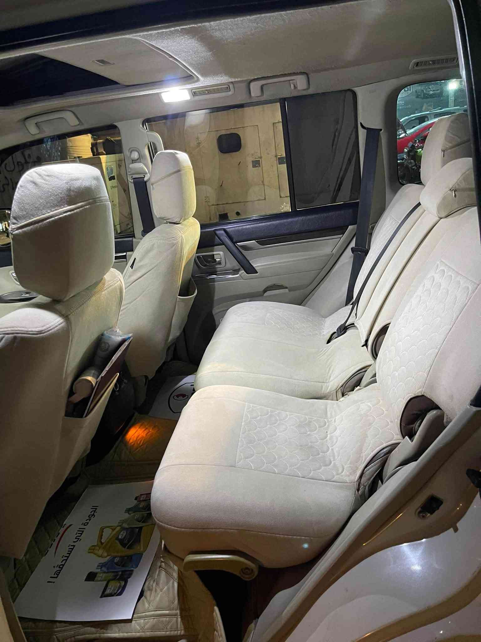 السلام عليكم ورحمة الله 

🚙 باجيرو حبتور 2014 خليجي – فول مواصفات

🔹 فتحة سقف
🔹 6 سلندر
4X4🔹
🔹 داخلية جلد
🔹 كراسي كهربائية
🔹 7 راكب
🔹 إشارة بلمري
🔹 مرايات شفط
🔹دمام 
🔹منضومه زنون 
🔹كشافات ضباب 
🔹 جاهزة للأخير
🔹 كير ومحرك وتبريد حدادة
ما ناقصها شي، والسيارة جاهزة للاستخدام

📍 مكان السيارة: بغداد تحويل مباشر 
📞 للاستفسار: ***********
