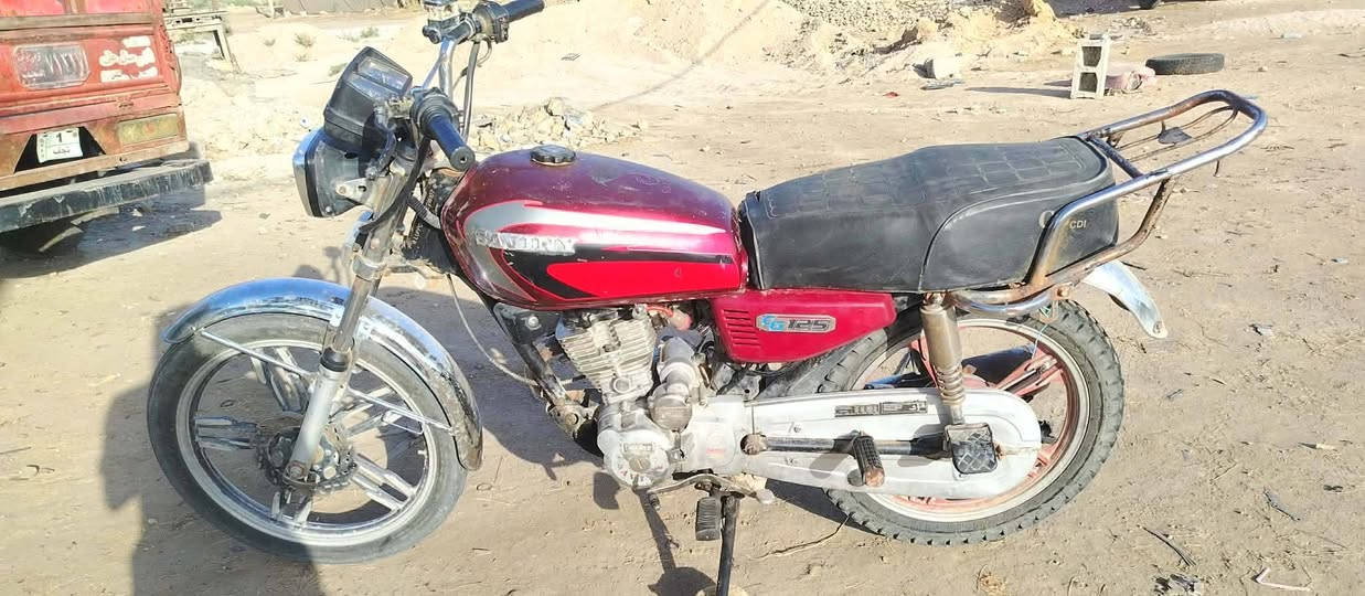 سيفان 20 جاهزه كهربائيات محرك مكفولات اوراق ضايعه السعر 325 وبيه مجال
المكان الديوانيه الاستفسار ***********
