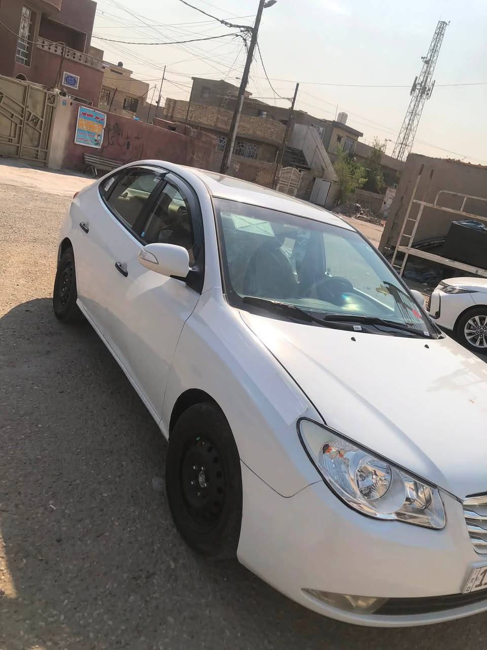 السلام عليكم النترا مديل ٢٠١١ فول مكينه كير مكفولات تخم تاير جديد صدر جديد بيها مكانات صبغ  اب اسمي تحويل ثاني يوم سعر ٩٥ ورقه مجال بسيط جداً
مكاني بغداد 
***********

